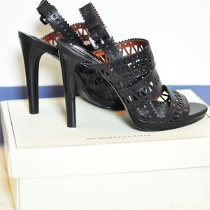 BRAND NEW! Strappy Heels Slingback Sandals cut out leather lace Black BCBG -US 9